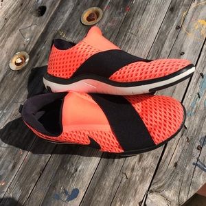 Nike Free Connect shoes